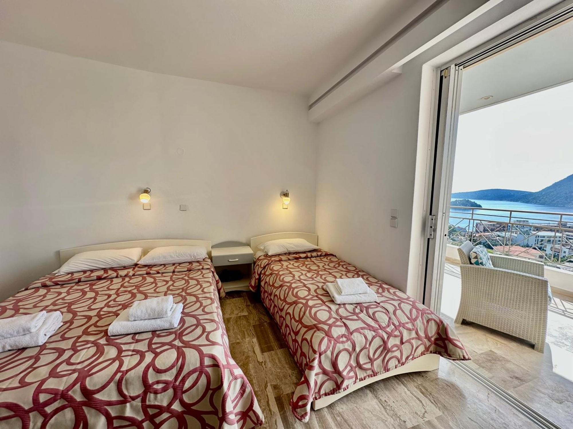 Hotel Apartments Panorama Tolón Esterno foto
